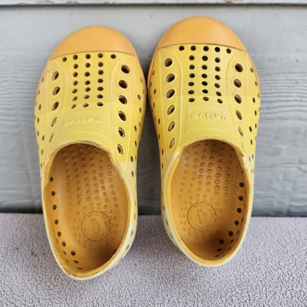 Native Jefferson Toddler SZ C6 Yellow Crayola Slip-On Water Shoes Unisex - Picture 8 of 12